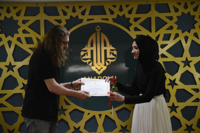 Sertifika Takdimi